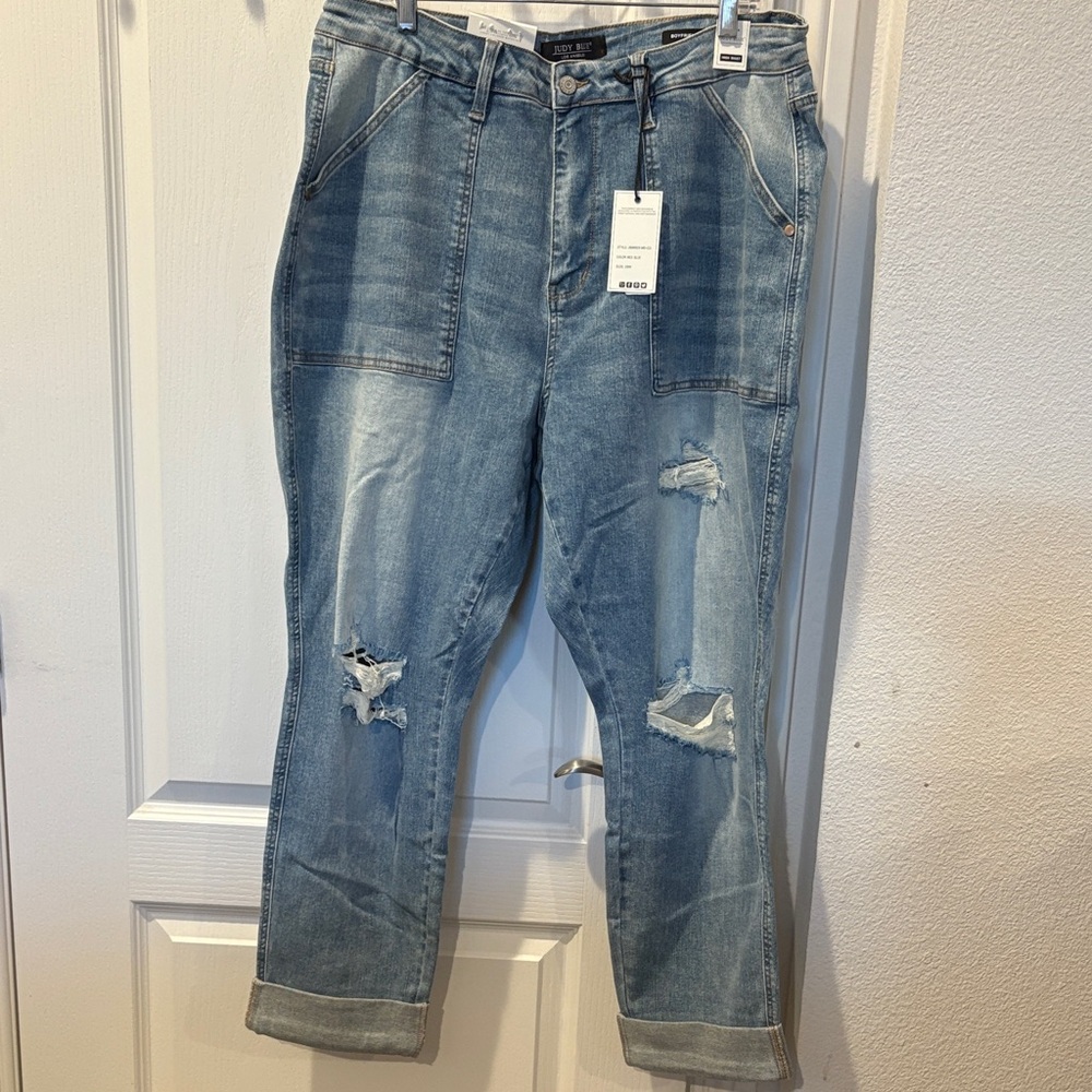 Judy Blue Light Blue Distressed Boyfriend Jeans